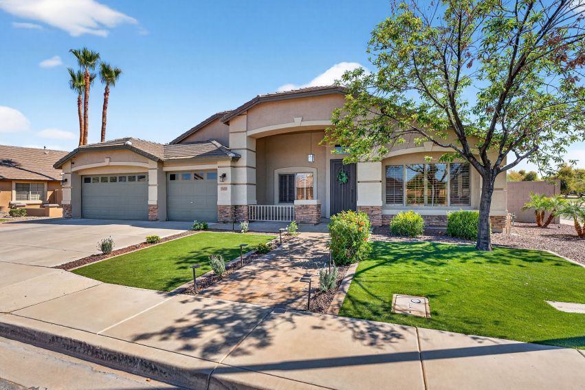 Pretty Fantastic Life on Prescott